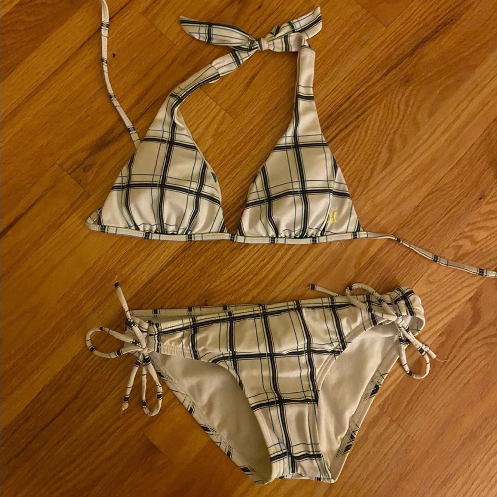 Reversible Hurley bathing suit